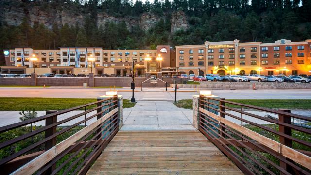 DoubleTree by Hilton Deadwood at Cadillac Jack's® Gaming Resort