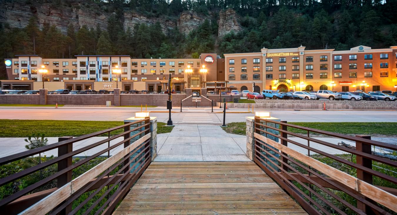 DoubleTree by Hilton Deadwood at Cadillac Jack's® Gaming Resort